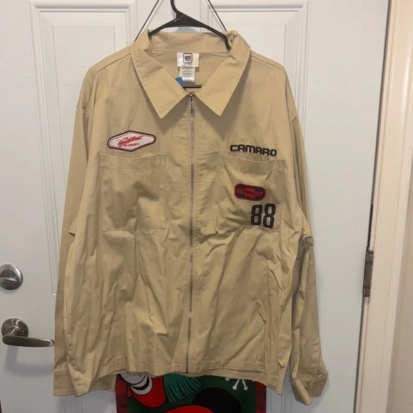 Camaro Beige Jacket - Picture 5 of 9